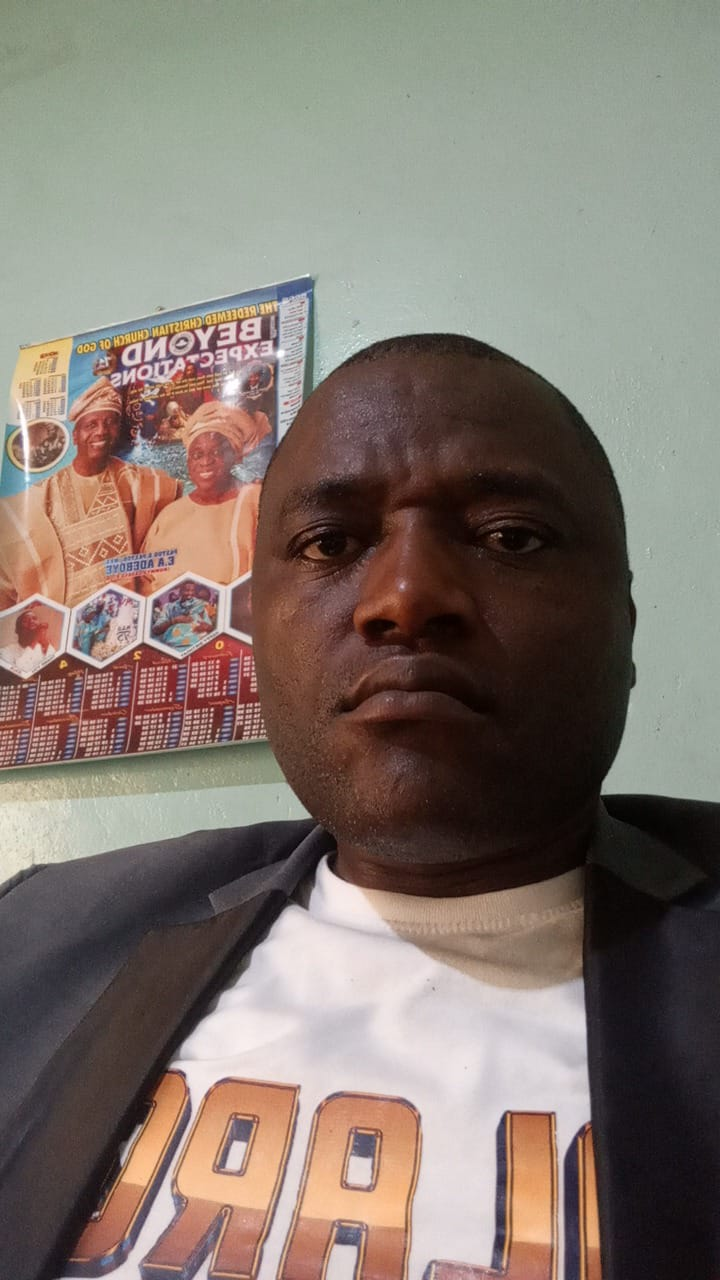 Edie Ebene Zachee,(Ps)